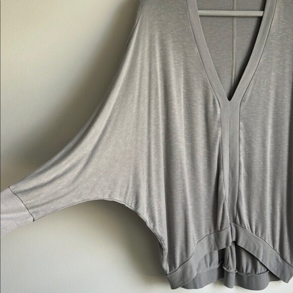 Anthropologie Eri + Ali Deep V Ribbed Oversized Dolman Top - XL - Picture 4 of 8